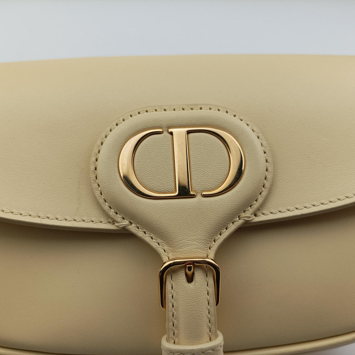 Secondhand Christian Dior Bobby Yellow Leather  shoulderbag | stylenewstar