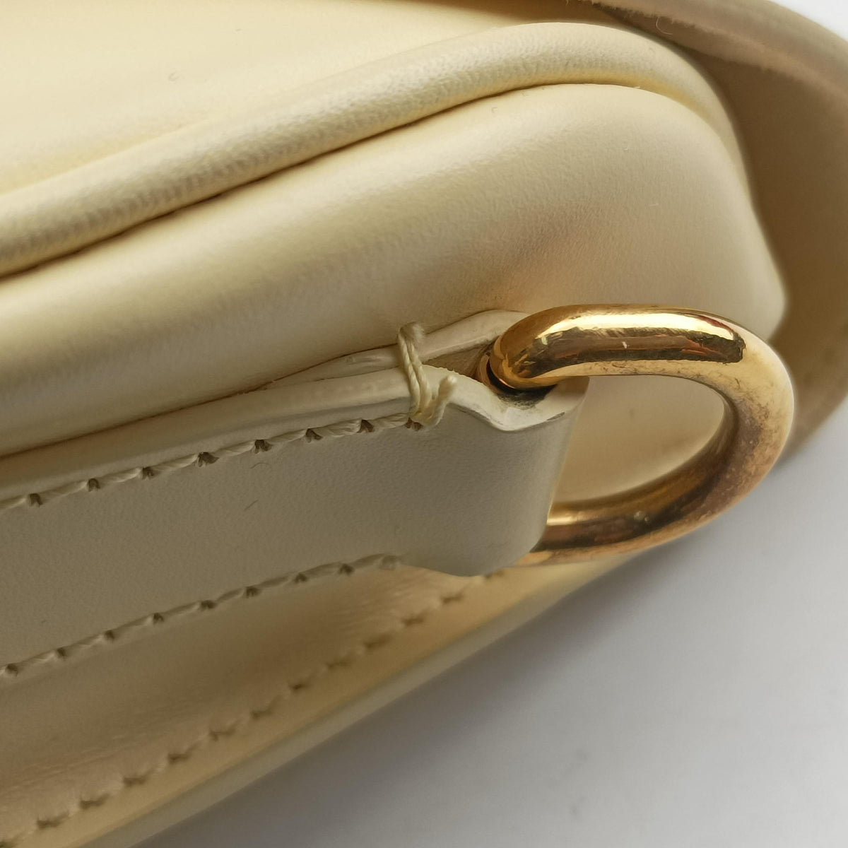 Secondhand Christian Dior Bobby Yellow Leather  shoulderbag | stylenewstar