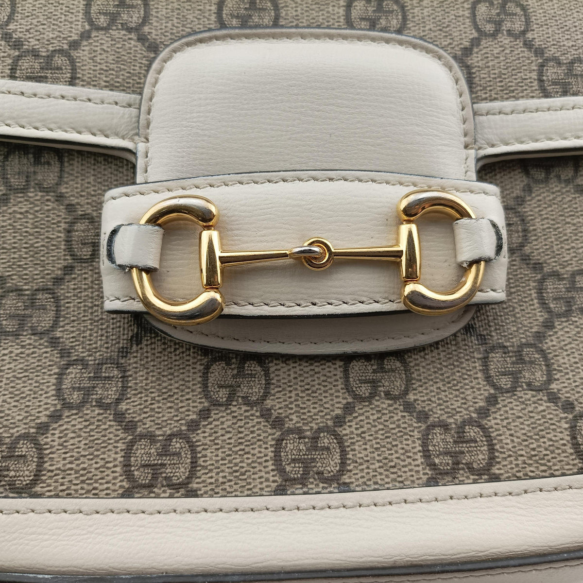 Secondhand Gucci Horsebit 1955 Beige x White PVC coated canvas×Leather 658574 shoulderbag | stylenewstar