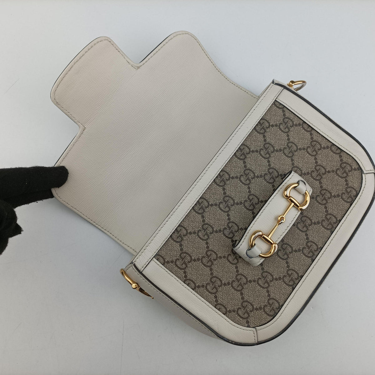 Secondhand Gucci Horsebit 1955 Beige x White PVC coated canvas×Leather 658574 shoulderbag | stylenewstar