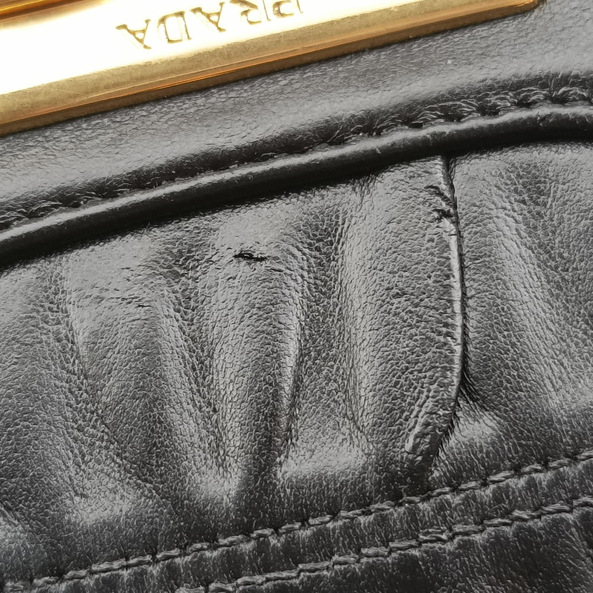 Pre-owned Prada Gaufre Sound Lock Black lambskin  shoulderbag | stylenewstar
