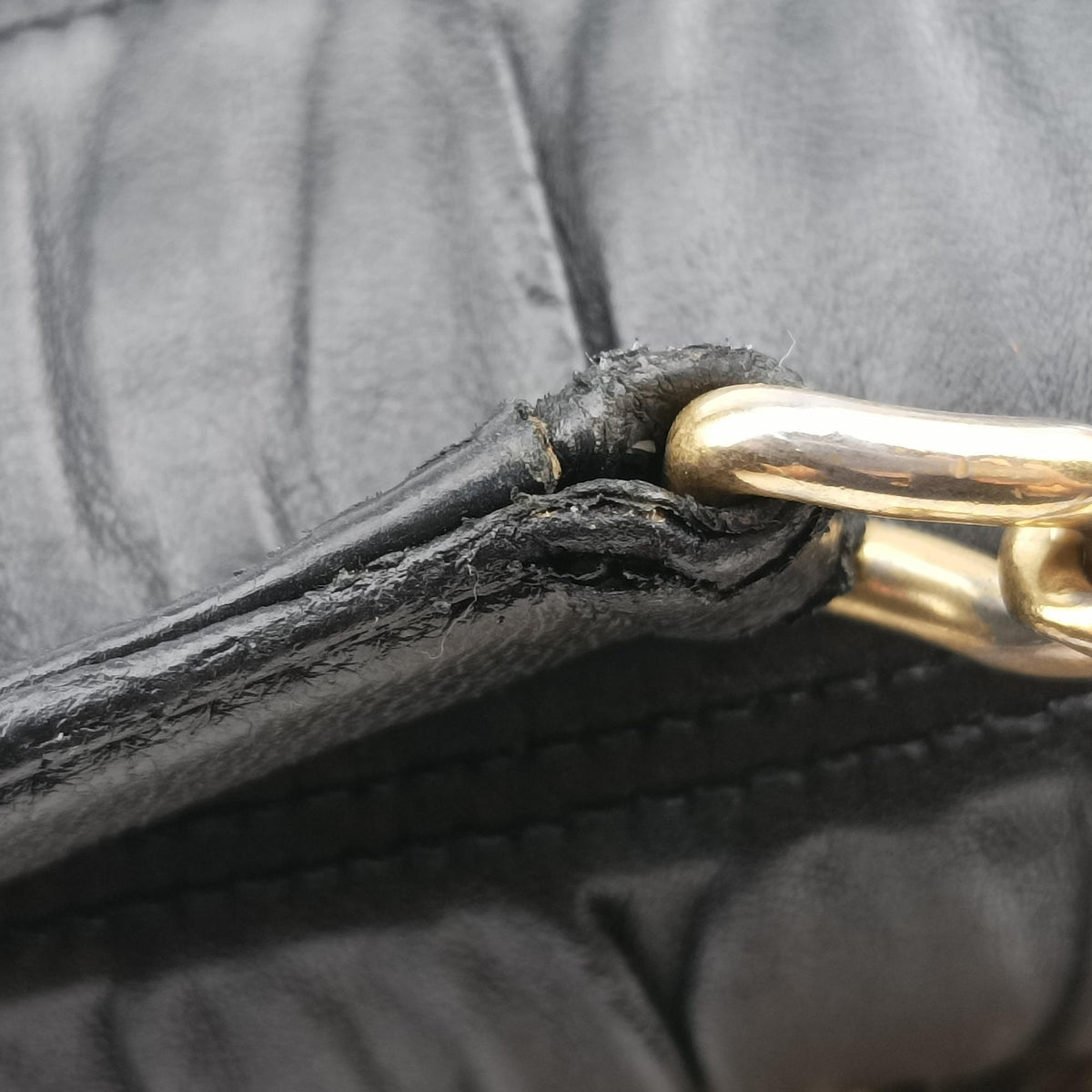 Pre-owned Prada Gaufre Sound Lock Black lambskin  shoulderbag | stylenewstar