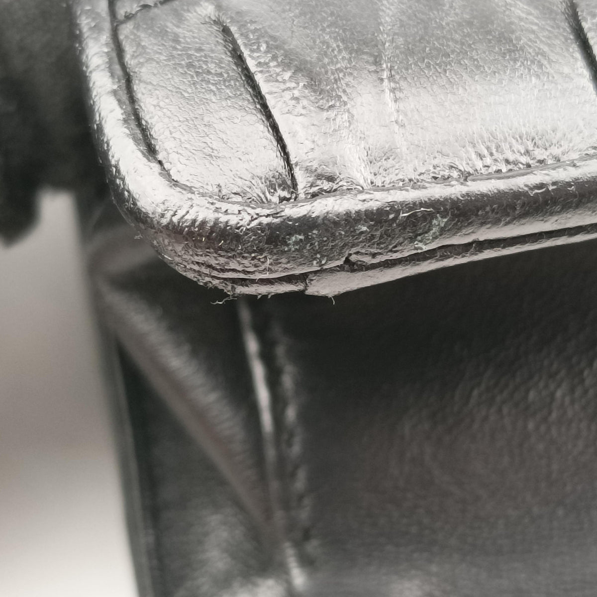 Pre-owned Prada Gaufre Sound Lock Black lambskin  shoulderbag | stylenewstar