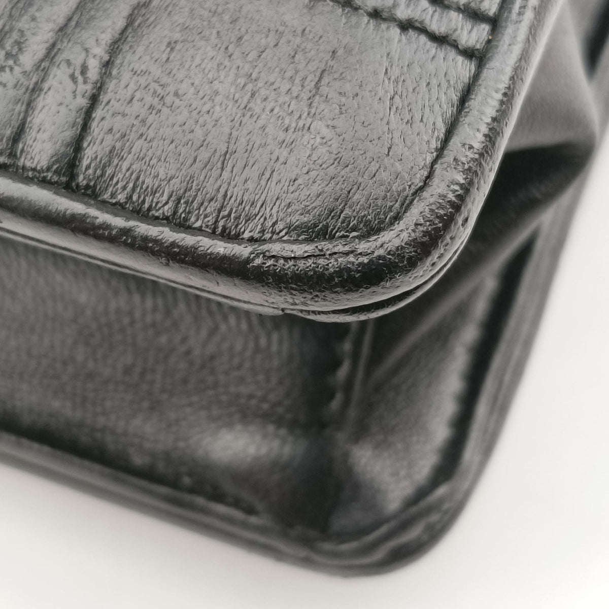 Pre-owned Prada Gaufre Sound Lock Black lambskin  shoulderbag | stylenewstar