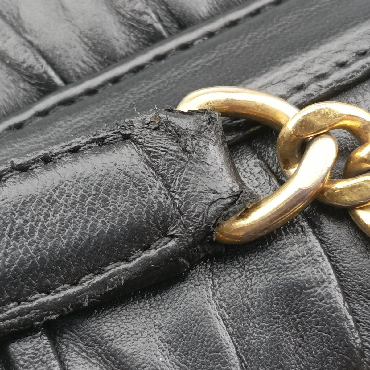 Pre-owned Prada Gaufre Sound Lock Black lambskin  shoulderbag | stylenewstar