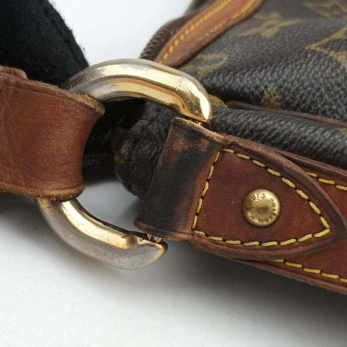 Pre-owned Louis Vuitton TULUM PM Brown Monogram Canvas M40076 shoulderbag | stylenewstar