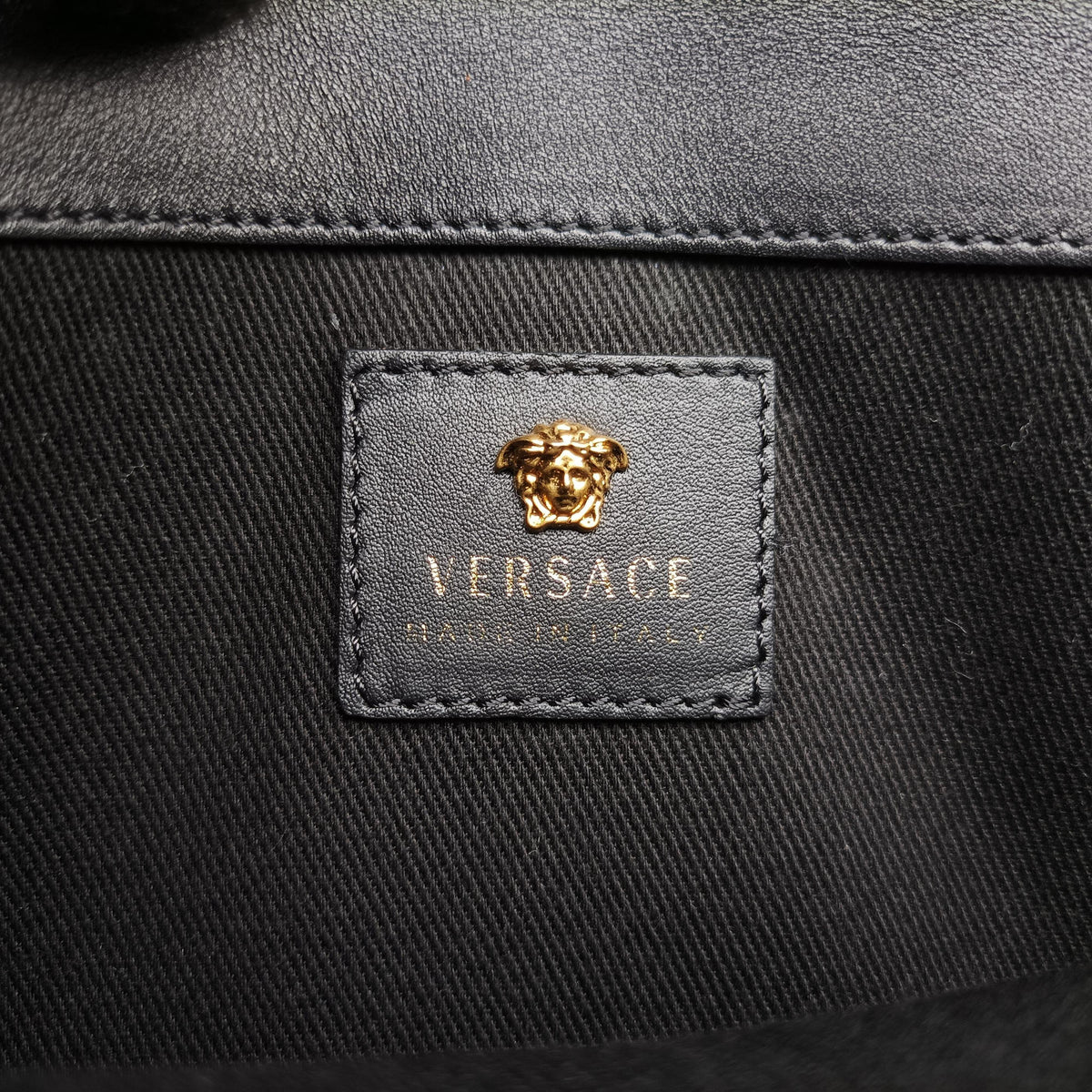 Pre-owned VERSACE Medusa Red×black Leather  shoulderbag | stylenewstar