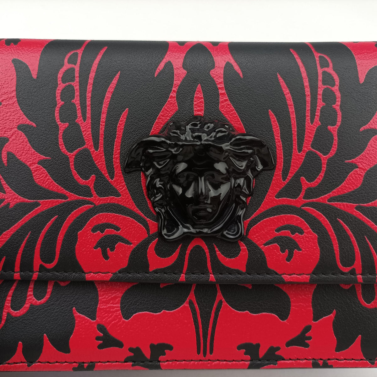 Pre-owned VERSACE Medusa Red×black Leather  shoulderbag | stylenewstar
