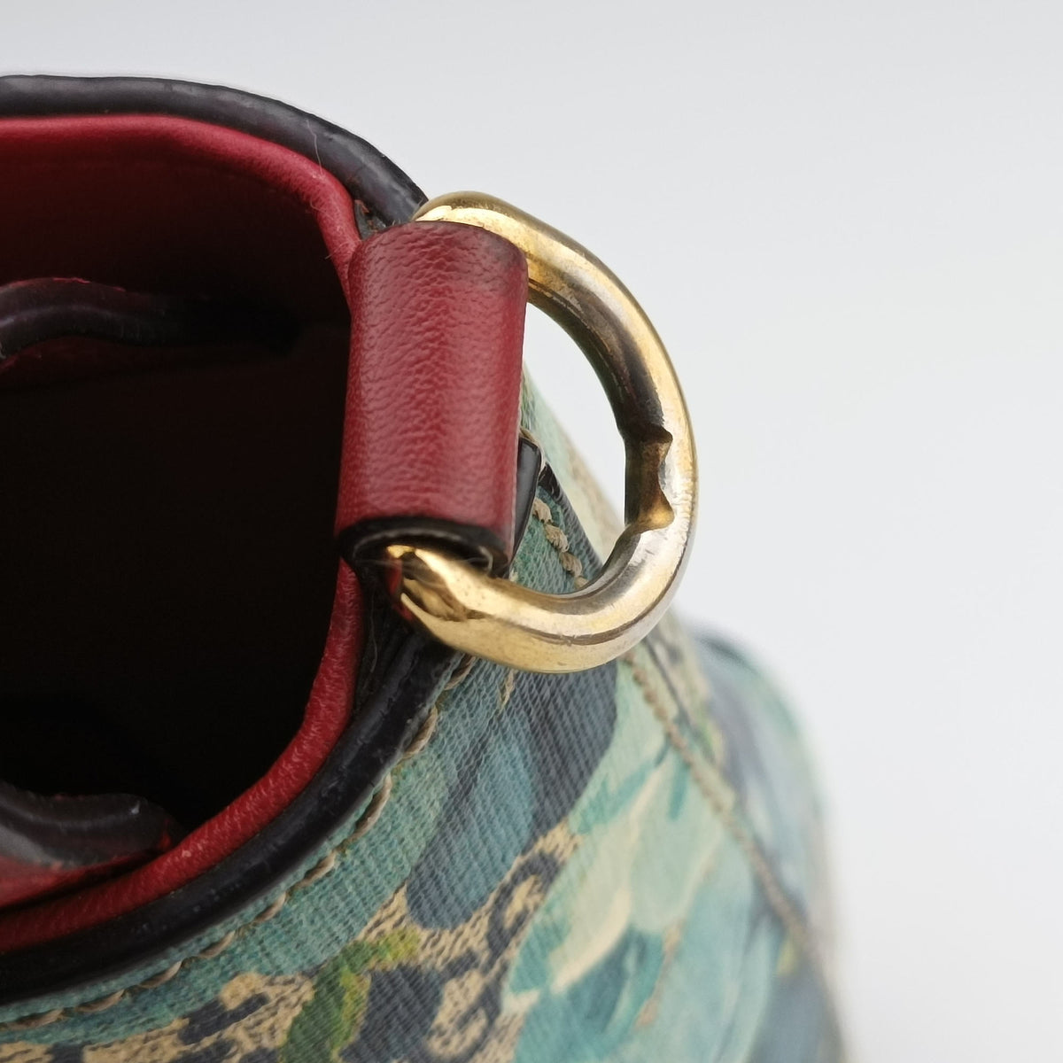 Secondhand Gucci GG Blooms beige×Red×Multicolour PVC coated canvas×Leather 409534 shoulderbag | stylenewstar