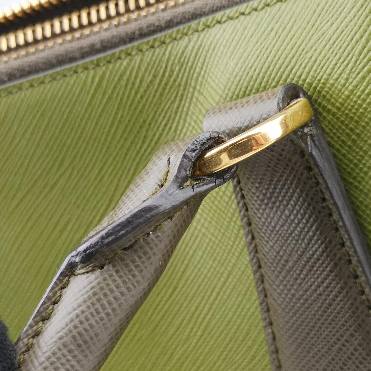 Pre-owned Prada Galleria Green SAFFIANO Leather B2274C handbag | stylenewstar