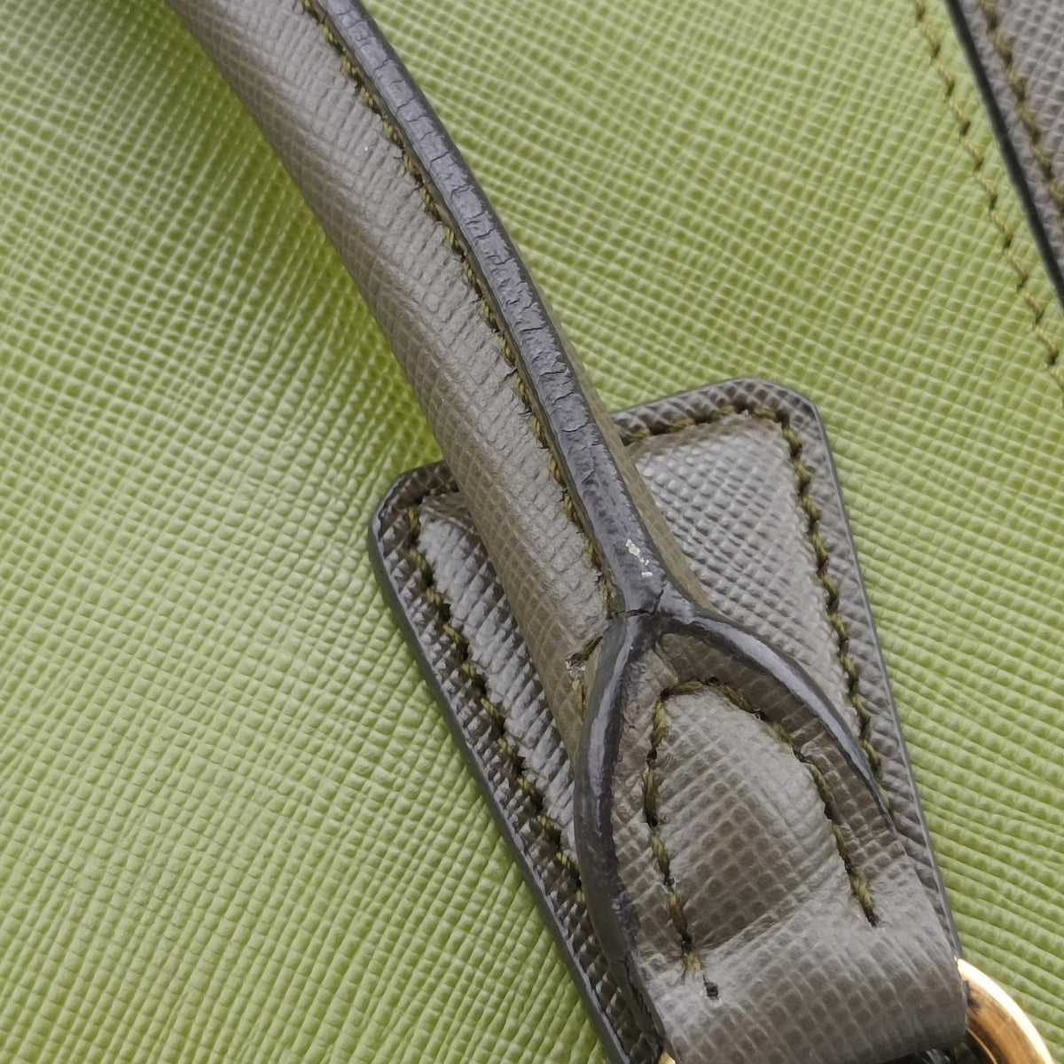 Pre-owned Prada Galleria Green SAFFIANO Leather B2274C handbag | stylenewstar