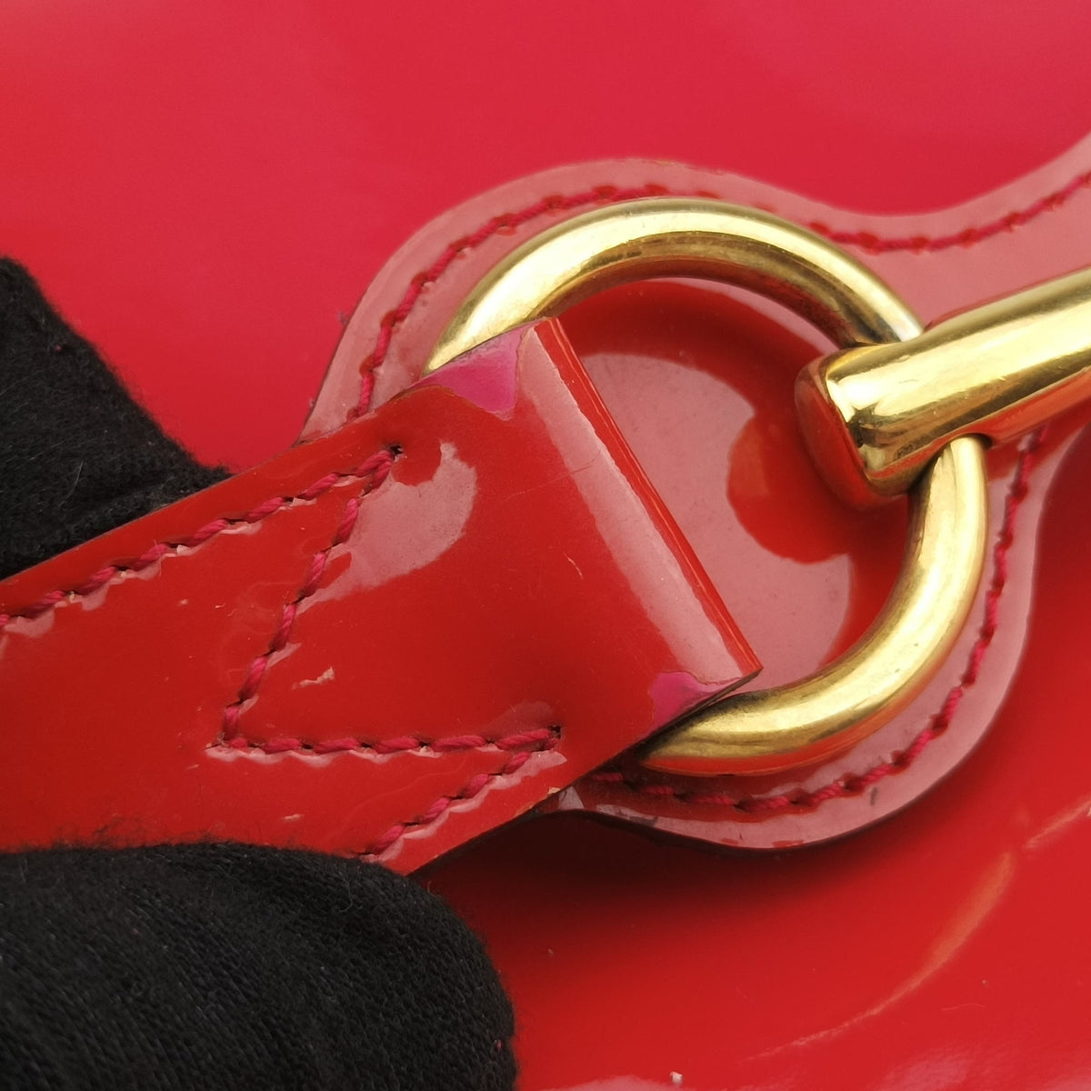 Pre-owned Gucci Bright Bit Red Patent Leather 317636 shoulderbag | stylenewstar