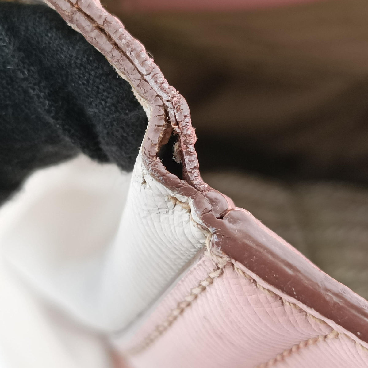 Pre-owned Prada Galleria Pink×White SAFFIANO Leather BN2438 shoulderbag | stylenewstar