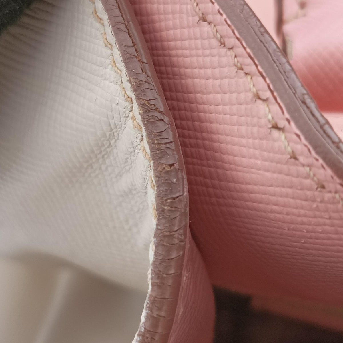 Pre-owned Prada Galleria Pink×White SAFFIANO Leather BN2438 shoulderbag | stylenewstar