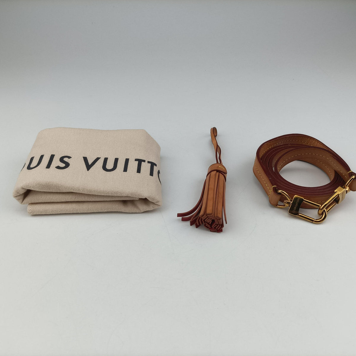 Pre-owned Louis Vuitton Croisette Azure Damier canvas N41581 shoulderbag | stylenewstar