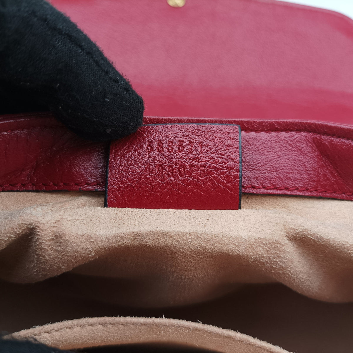 Pre-owned Gucci GG Marmont Black×Red Leather 583571 shoulderbag | stylenewstar