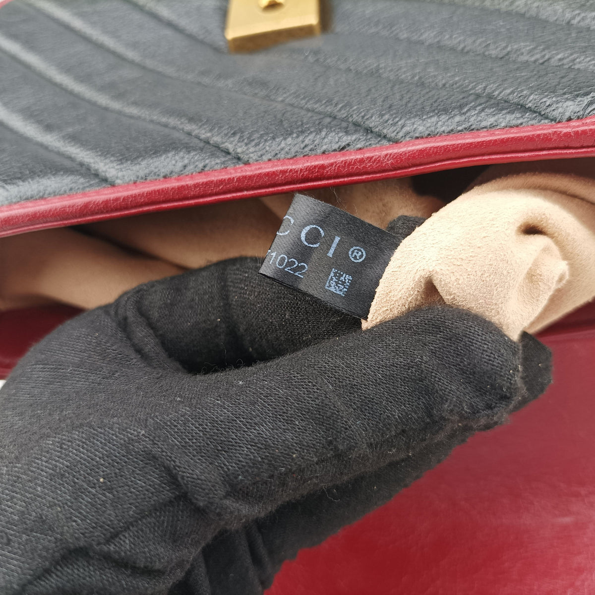 Pre-owned Gucci GG Marmont Black×Red Leather 583571 shoulderbag | stylenewstar