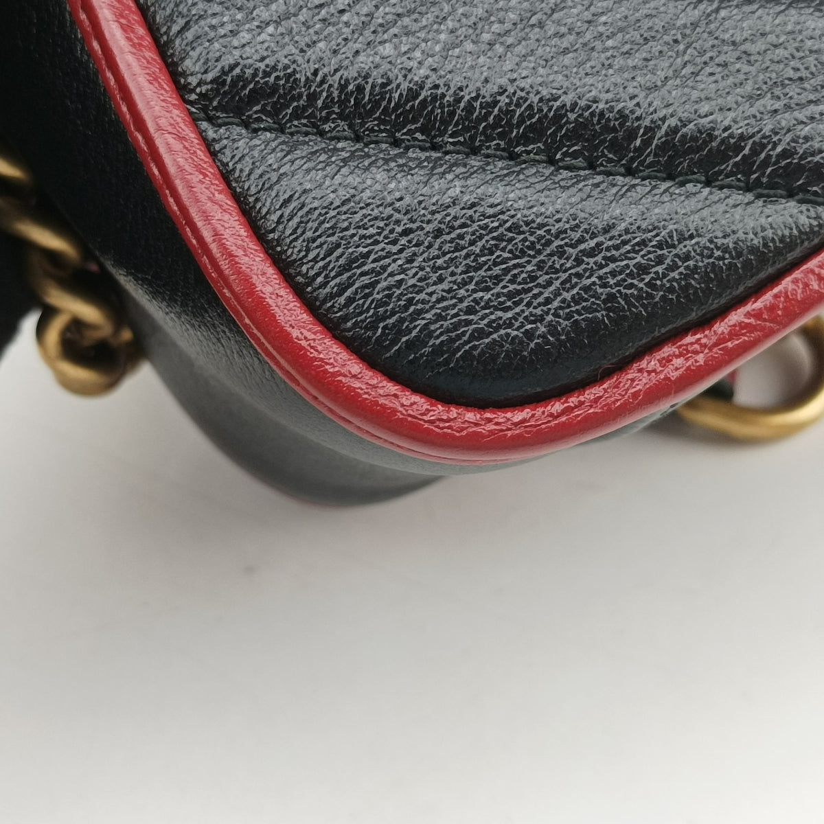 Pre-owned Gucci GG Marmont Black×Red Leather 583571 shoulderbag | stylenewstar