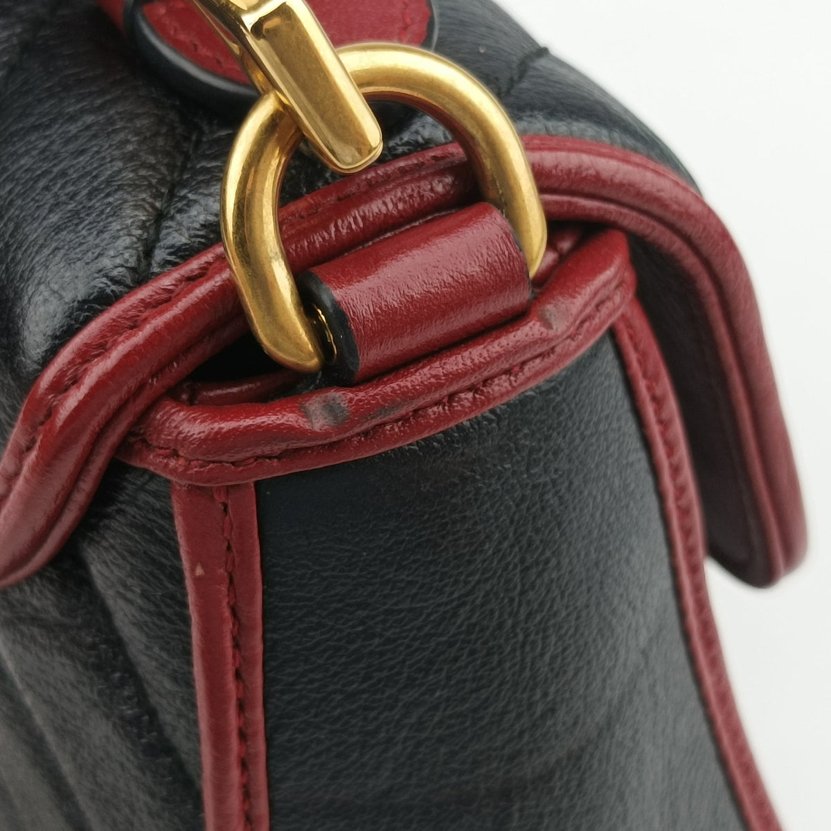 Pre-owned Gucci GG Marmont Black×Red Leather 583571 shoulderbag | stylenewstar