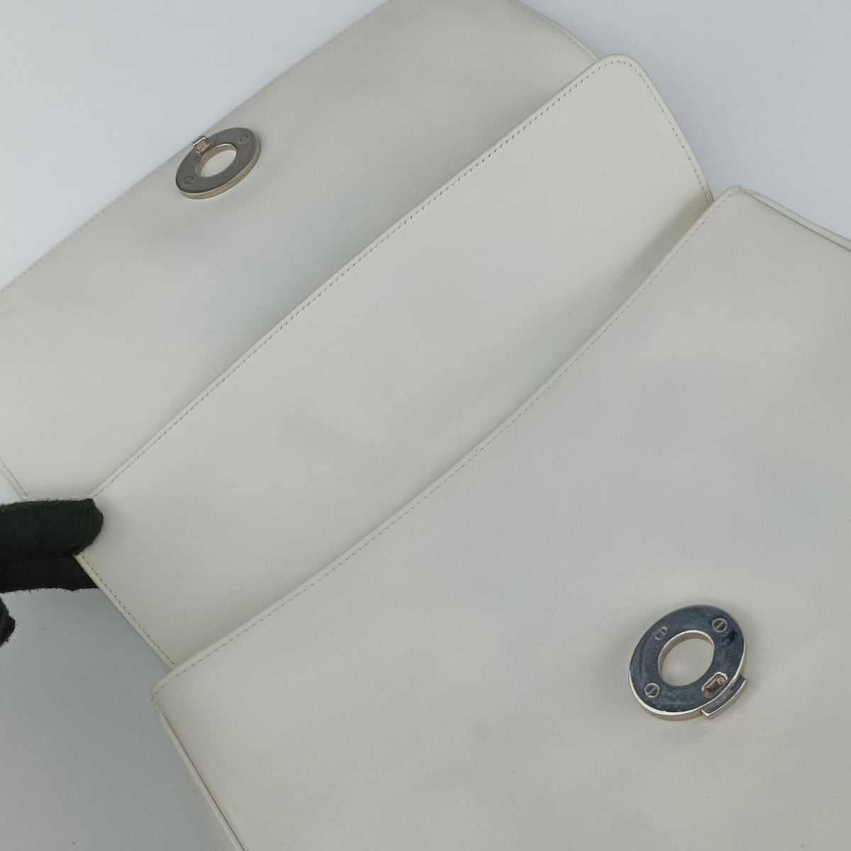 Vintage Christian Dior Be Dior White Leather  handbag | stylenewstar