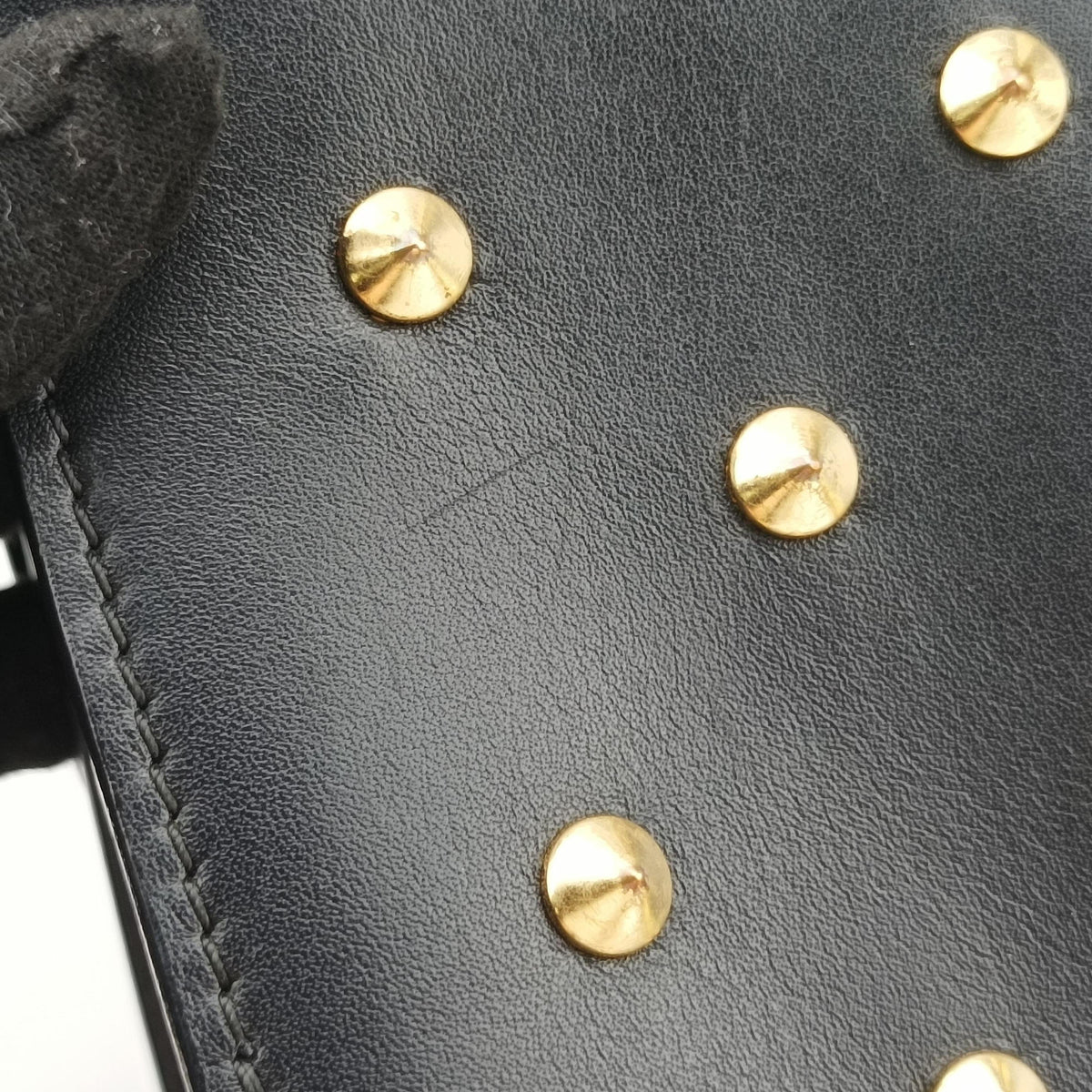 Pre-owned Alexander McQueen Studded Skull Padlock Black Leather  shoulderbag | stylenewstar