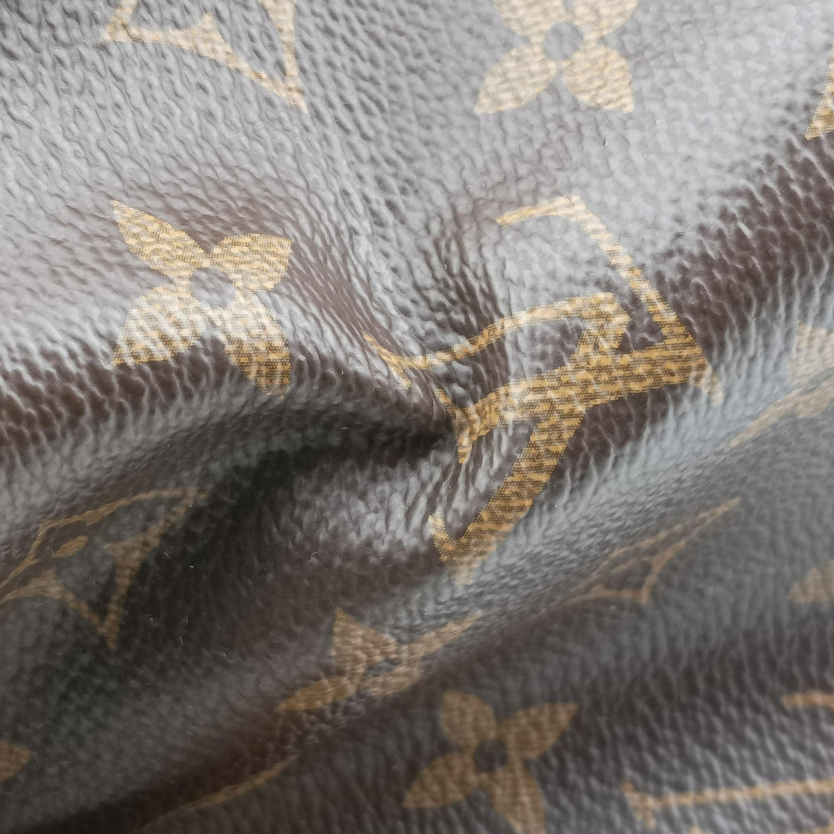 Secondhand Louis Vuitton MONTAIGNE GM Brown Monogram Canvas M41067 shoulderbag | stylenewstar