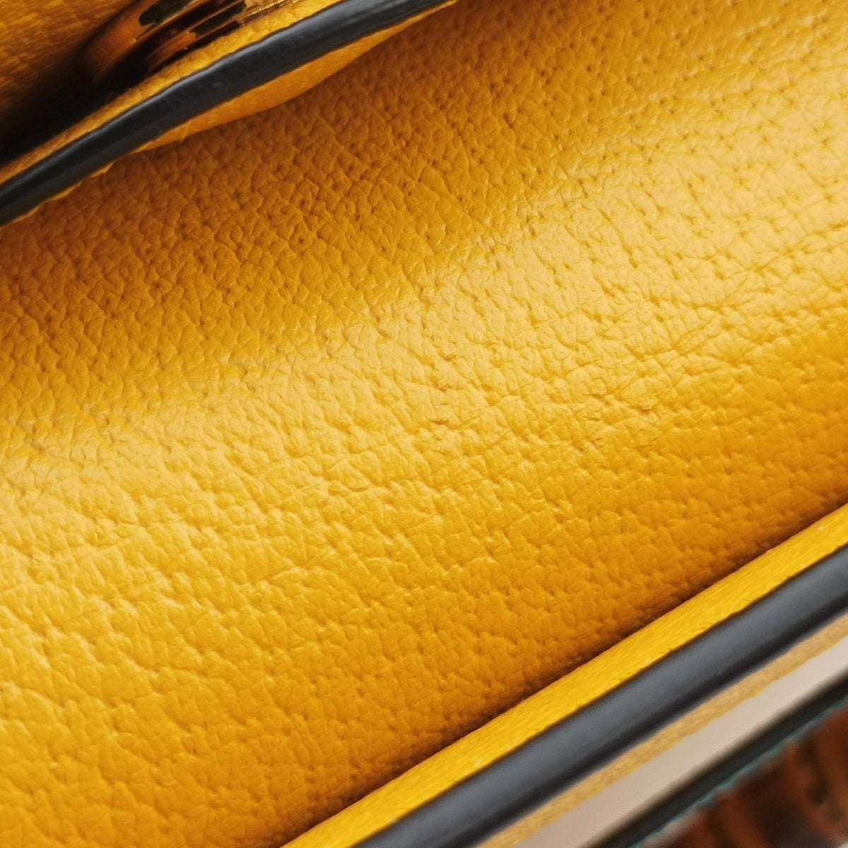 Pre-owned Gucci Diana Jumbo GG Mini Yellow Leather 702721 shoulderbag | stylenewstar