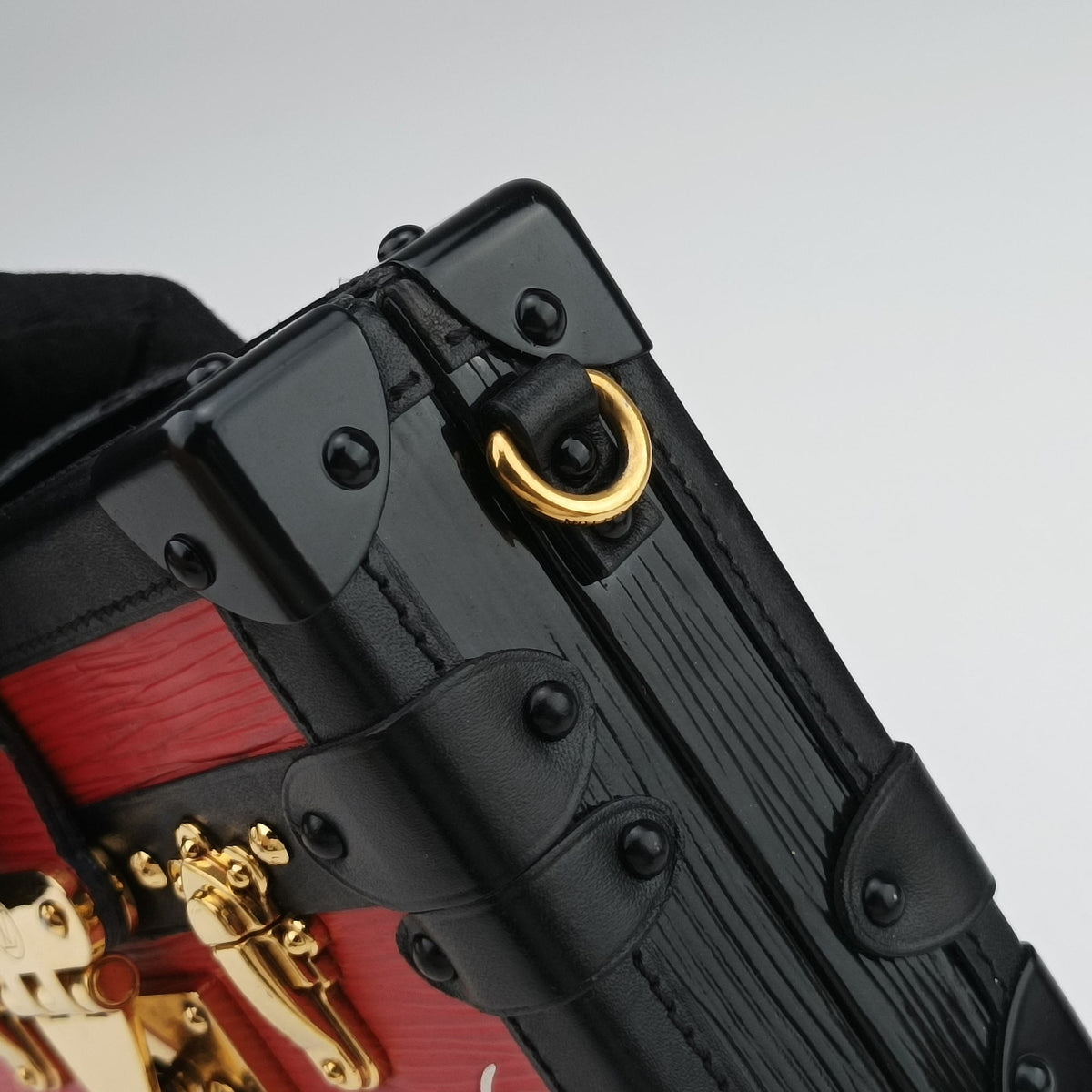 Pre-owned Louis Vuitton PETITE MALLE Noir×COQUELICOT epi×Leather M54651 shoulderbag | stylenewstar
