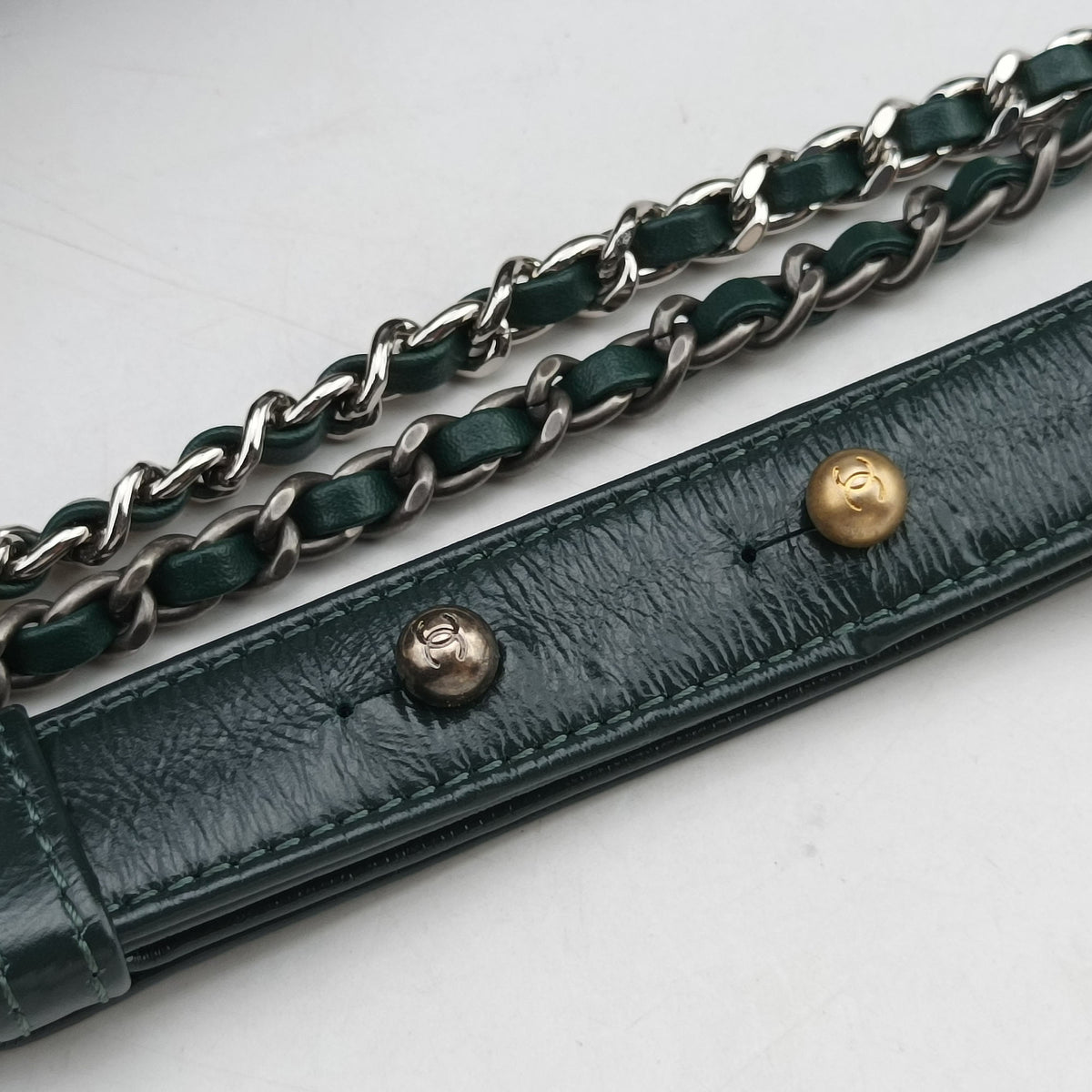 Pre-owned Chanel GABRIELLE Green Leather A93824 shoulderbag | stylenewstar