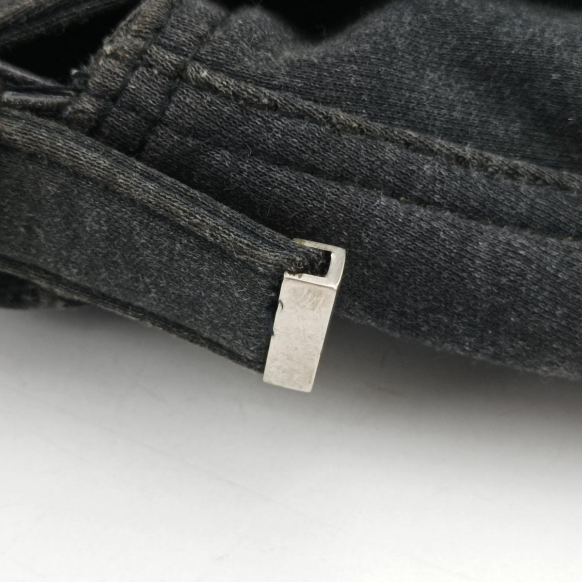 Pre-owned Fendi Mamma Baguette Grey Cotton 26325 shoulderbag | stylenewstar