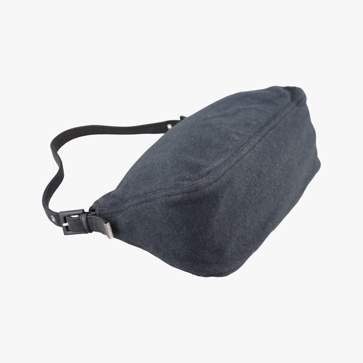 Pre-owned Fendi Mamma Baguette Grey Cotton 26325 shoulderbag | stylenewstar
