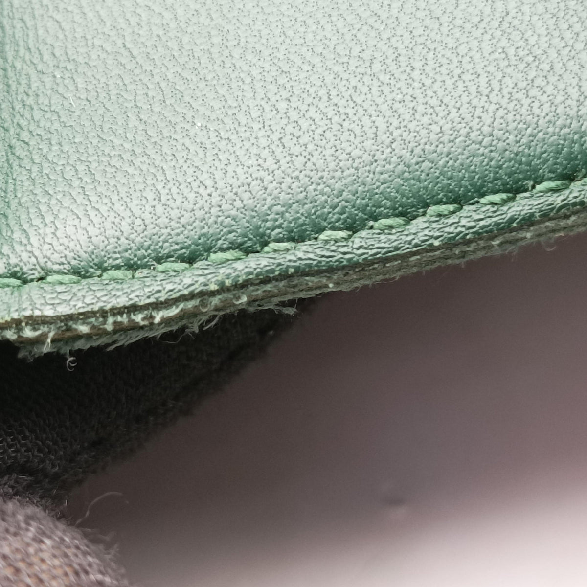 Pre-owned Bottega Veneta Cassette Green lambskin  shoulderbag | stylenewstar
