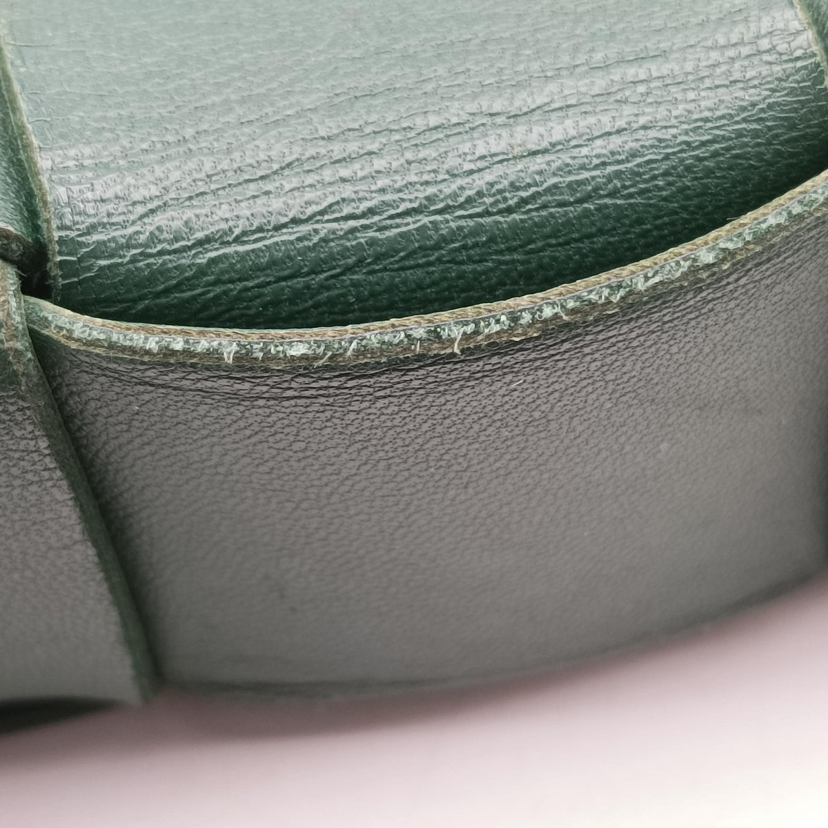 Pre-owned Bottega Veneta Cassette Green lambskin  shoulderbag | stylenewstar