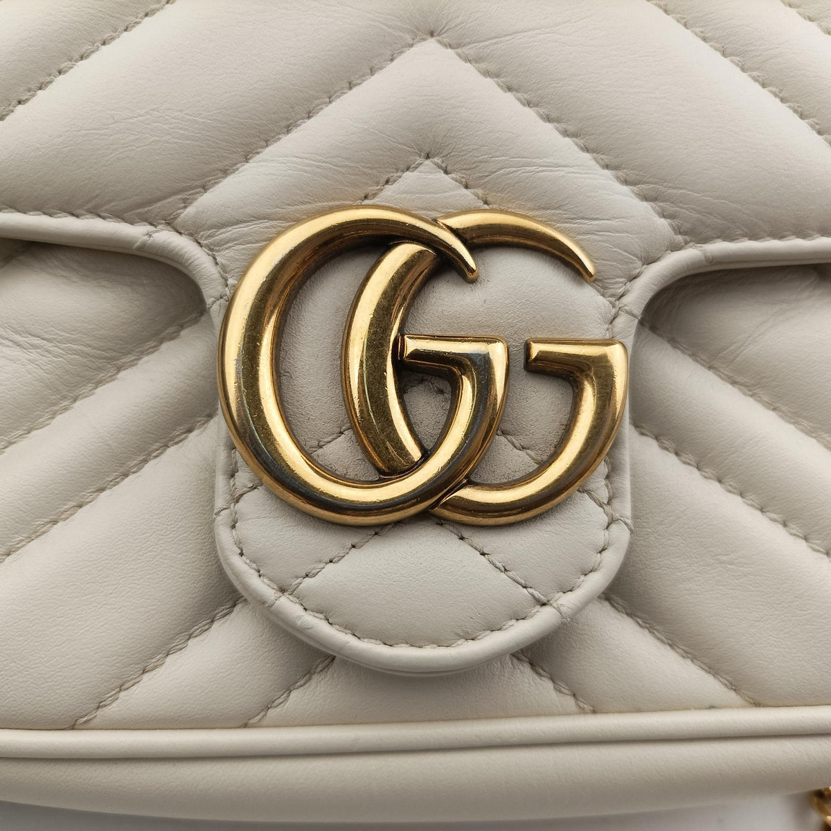 Vintage Gucci GG Marmont White Leather 476438 shoulderbag | stylenewstar