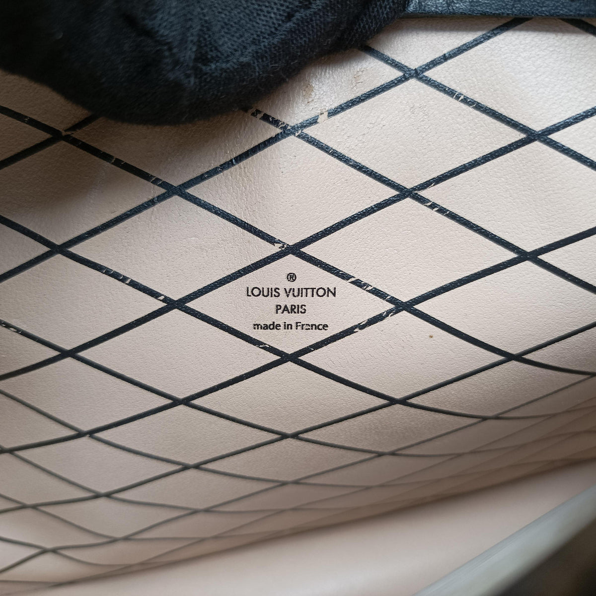 Pre-owned Louis Vuitton Trunk clutch White×Black Leather×Epi M52151 shoulderbag | stylenewstar
