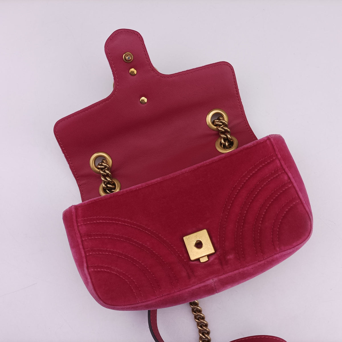 Vintage Gucci GG Marmont Pink velour 446744 shoulderbag | stylenewstar
