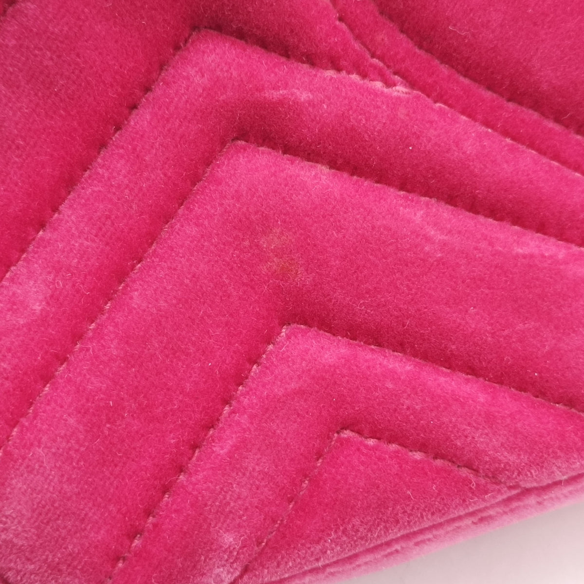 Vintage Gucci GG Marmont Pink velour 446744 shoulderbag | stylenewstar