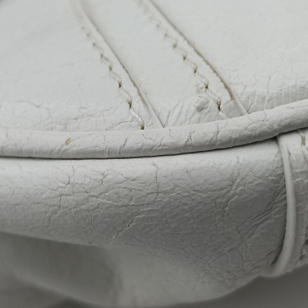 Pre-owned Balenciaga Le Cagole White lambskin  shoulderbag | stylenewstar