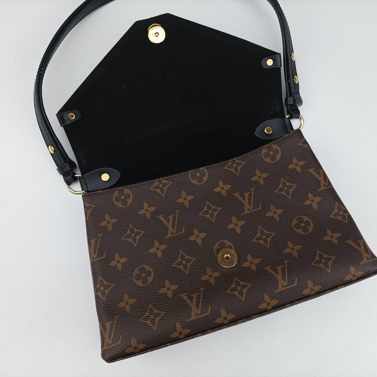 Vintage Louis Vuitton SAINT MICHEL Brown×Noir Monogram Canvas×epi M44030 shoulderbag | stylenewstar