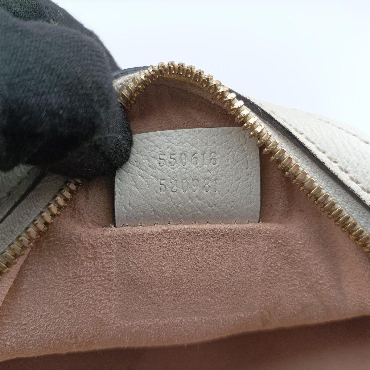 Secondhand Gucci Ophidia White Leather 550618 crossbodybag | stylenewstar