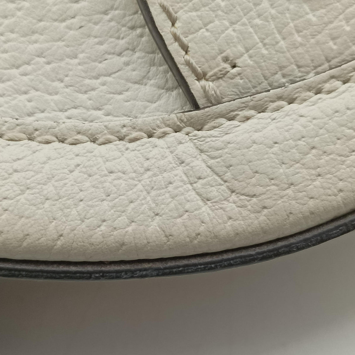 Secondhand Gucci Ophidia White Leather 550618 crossbodybag | stylenewstar