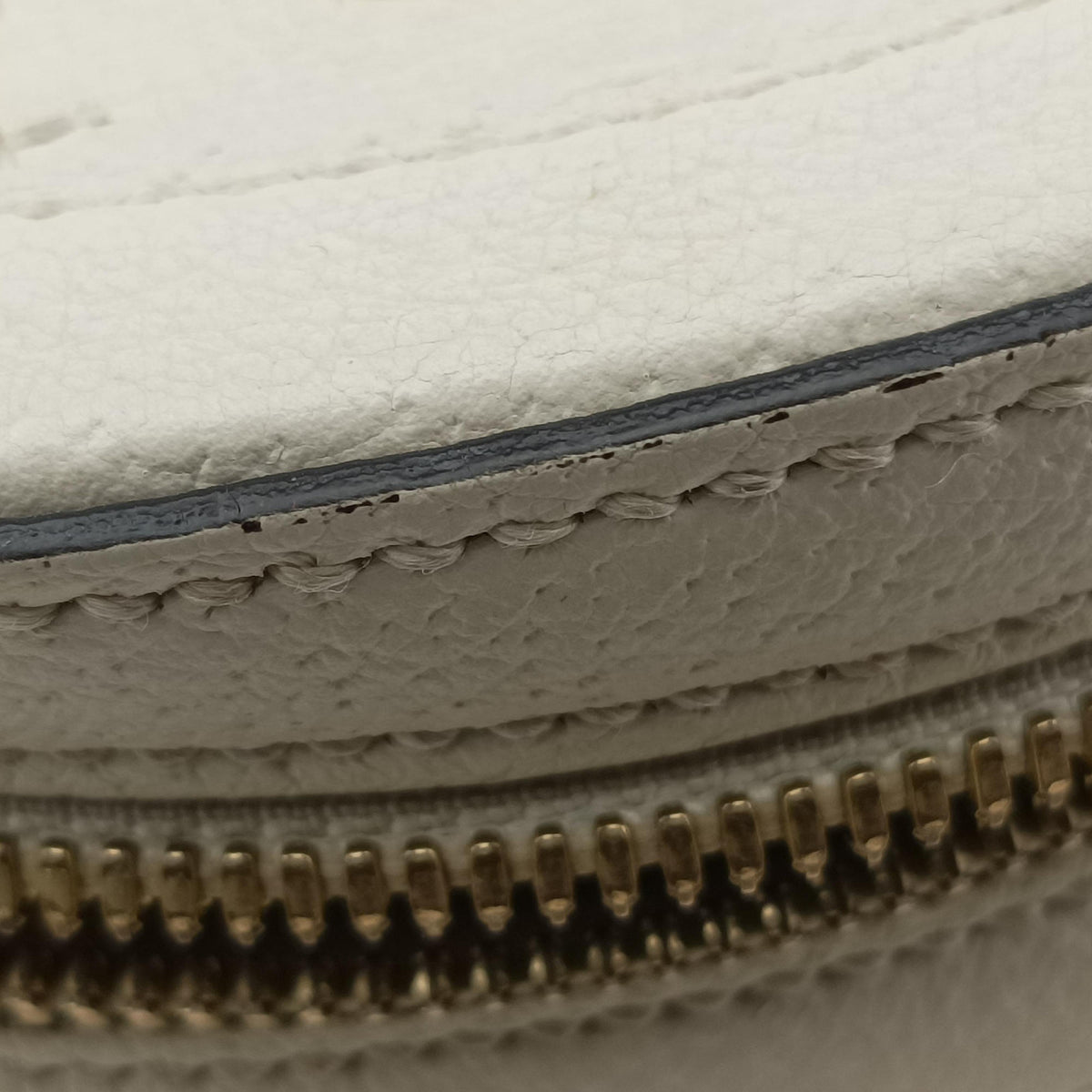 Secondhand Gucci Ophidia White Leather 550618 crossbodybag | stylenewstar