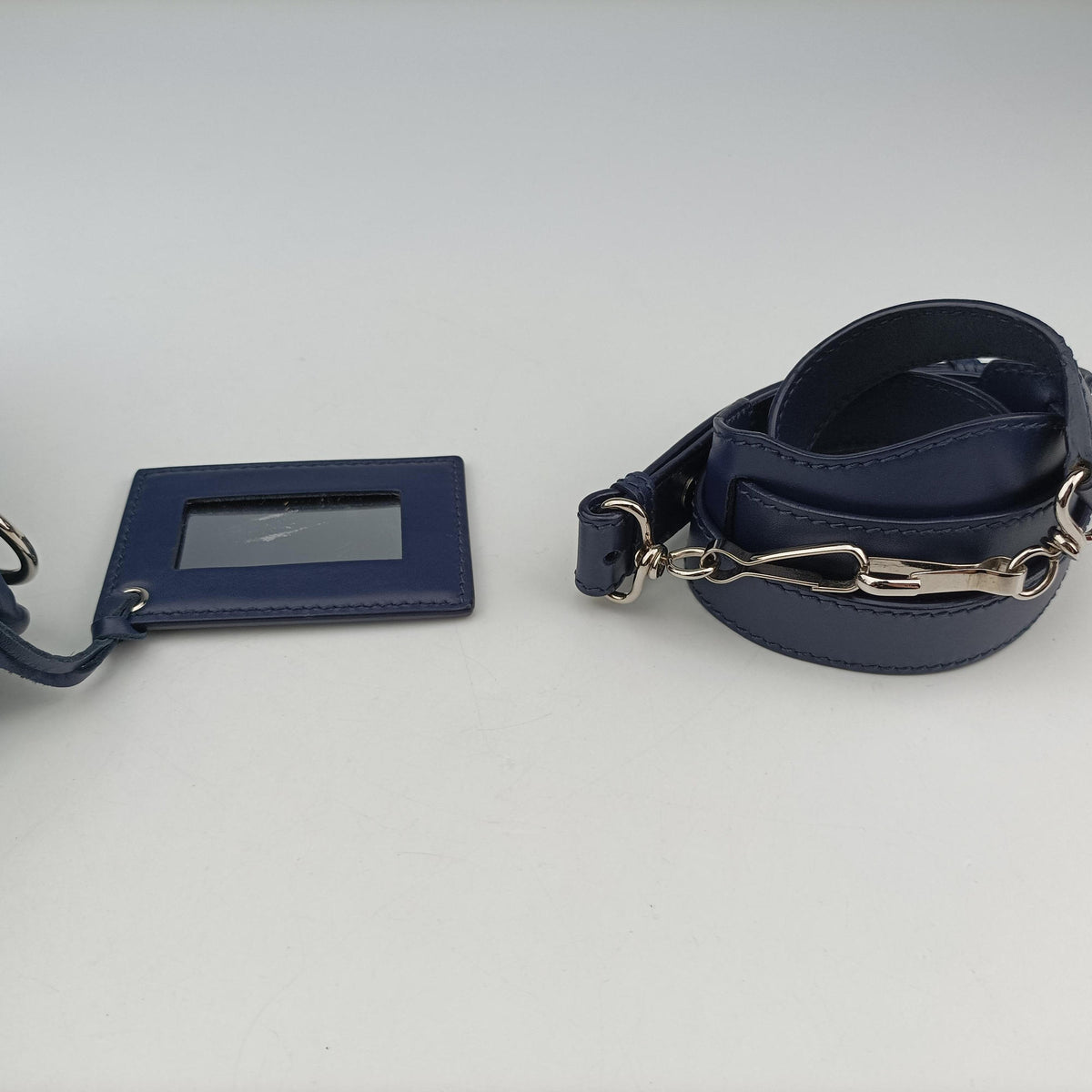 Secondhand Balenciaga Classic City Mini Blue Leather  shoulderbag | stylenewstar