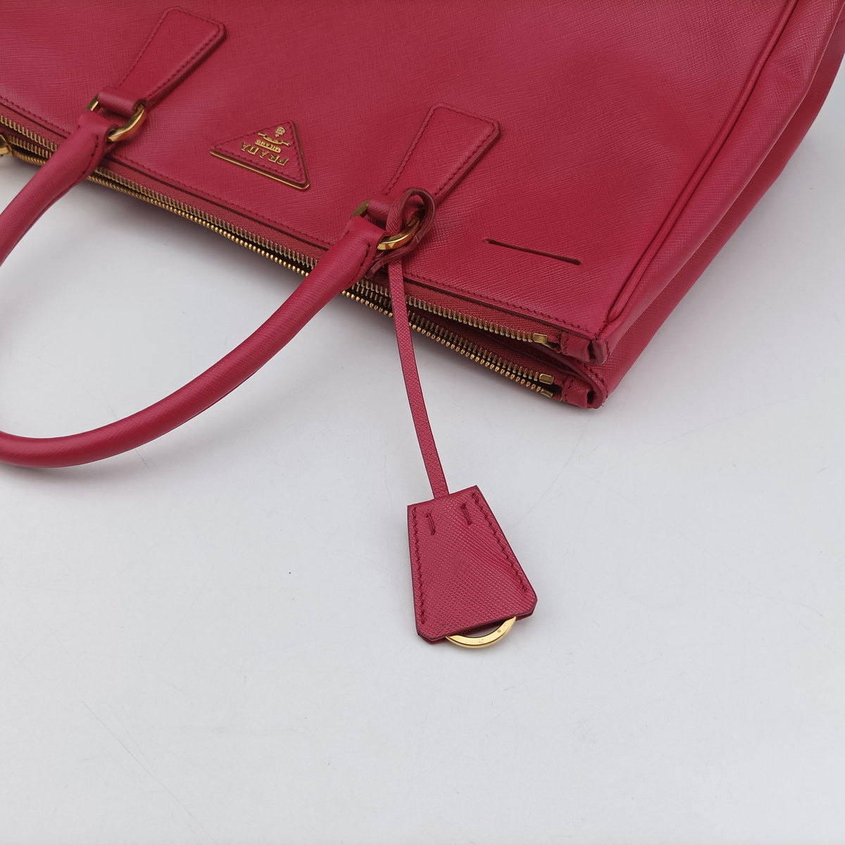 Secondhand Prada Galleria Pink SAFFIANO Leather BN1874 handbag | stylenewstar