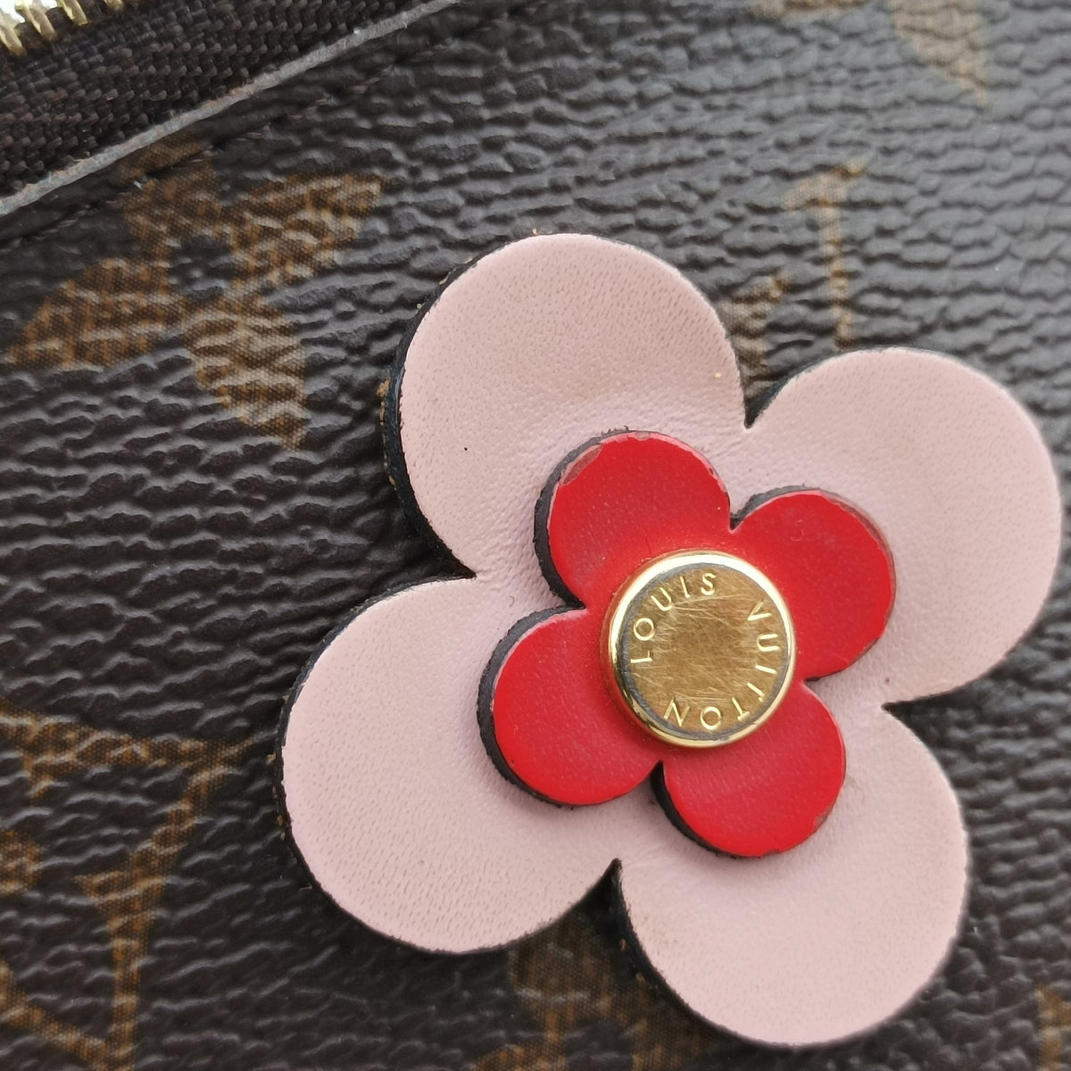 Secondhand Louis Vuitton Pochette Double Zip Brown x Pink x Red Monogram canvas M63905 shoulderbag | stylenewstar