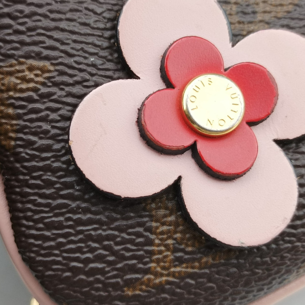 Secondhand Louis Vuitton Pochette Double Zip Brown x Pink x Red Monogram canvas M63905 shoulderbag | stylenewstar