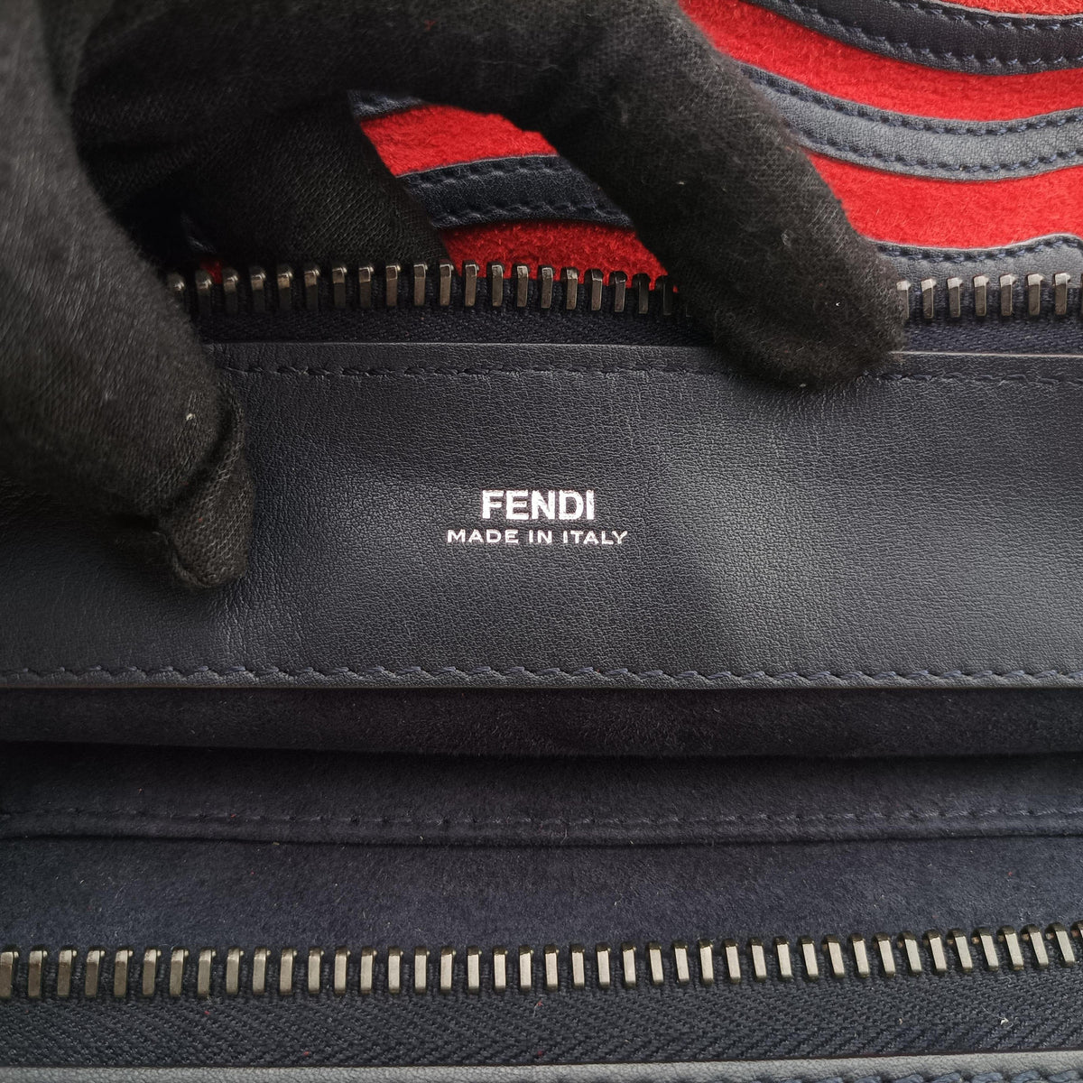 Secondhand Fendi Dotcom Click Small Red × Black Suede × Leather 8BN299 shoulderbag | stylenewstar
