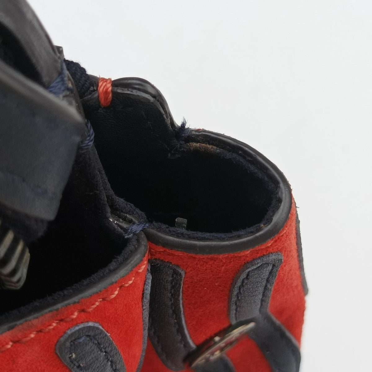 Secondhand Fendi Dotcom Click Small Red × Black Suede × Leather 8BN299 shoulderbag | stylenewstar