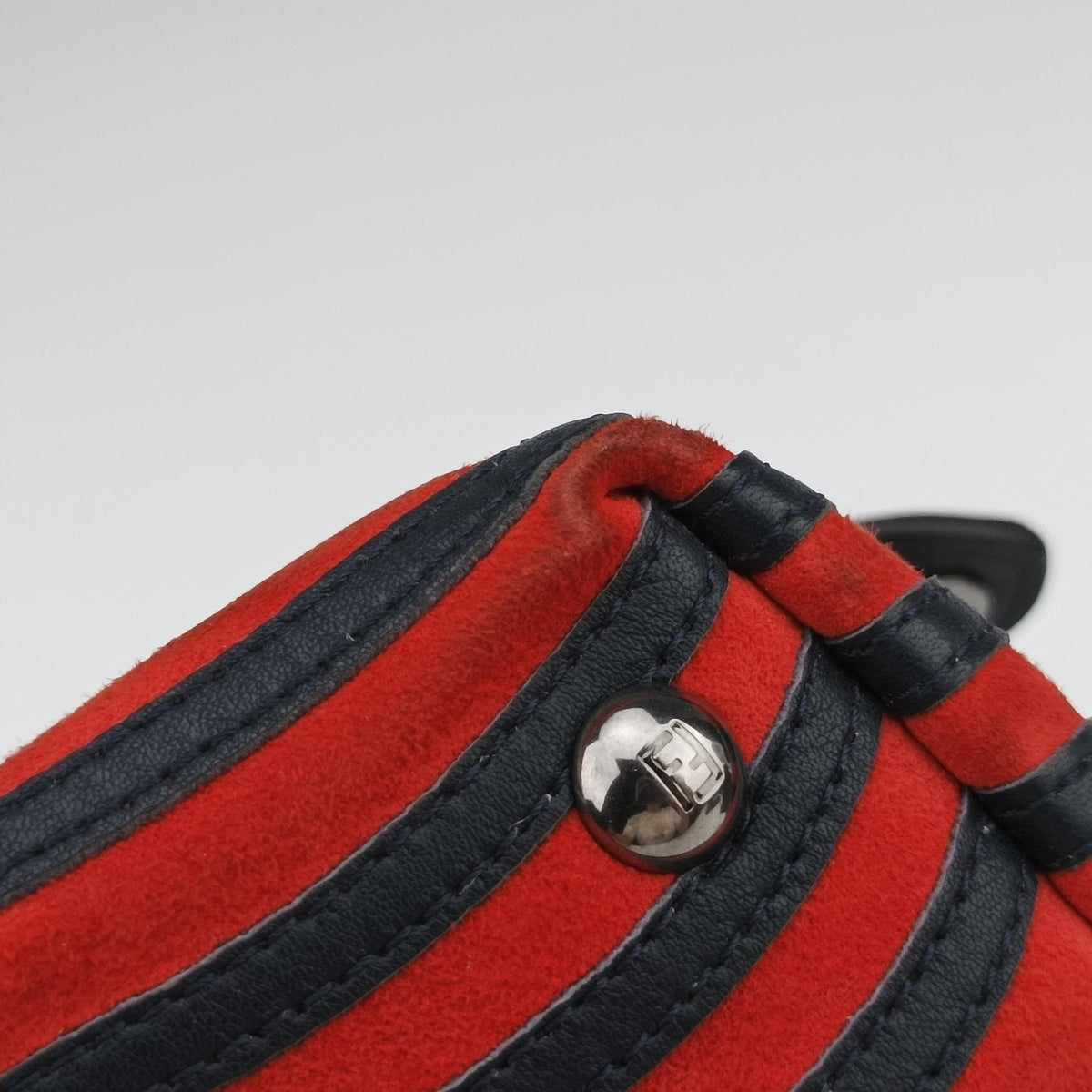 Secondhand Fendi Dotcom Click Small Red × Black Suede × Leather 8BN299 shoulderbag | stylenewstar