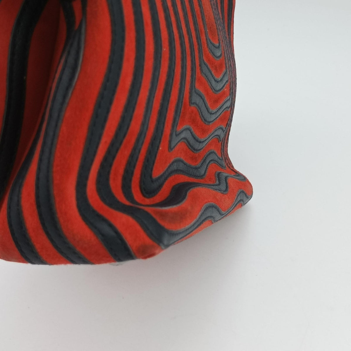 Secondhand Fendi Dotcom Click Small Red × Black Suede × Leather 8BN299 shoulderbag | stylenewstar